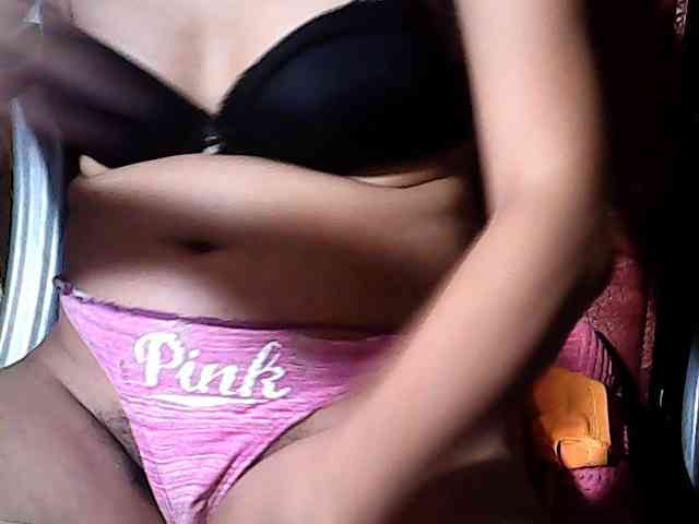 HornyNica webcam