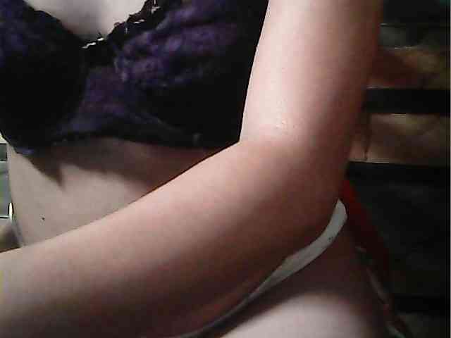 HornyNica webcam