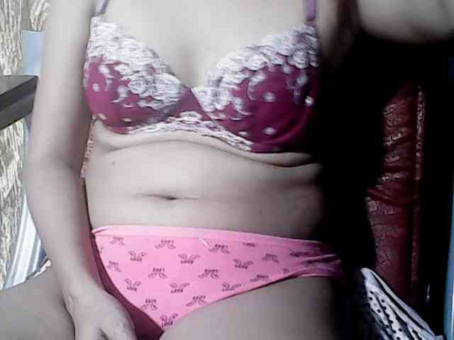 HornyNica webcam