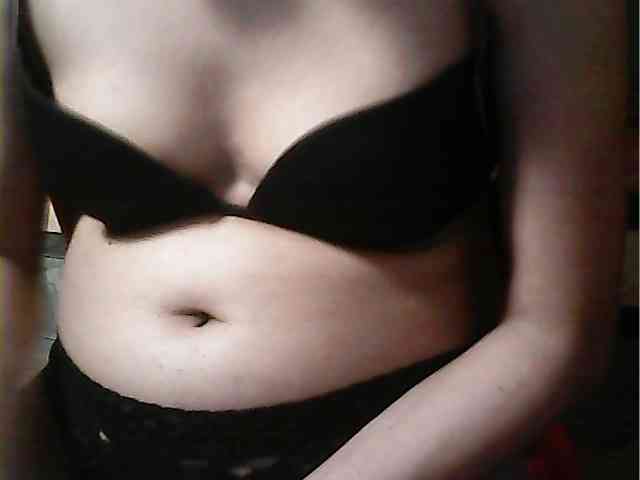 HornyNica webcam