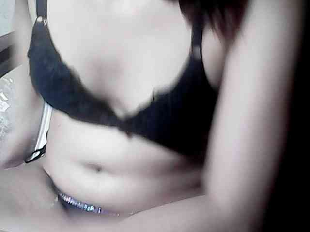 HornyNica webcam