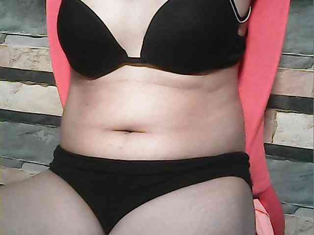 HornyNica webcam