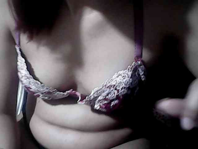HornyNica webcam