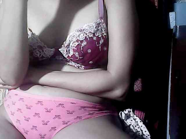 HornyNica webcam