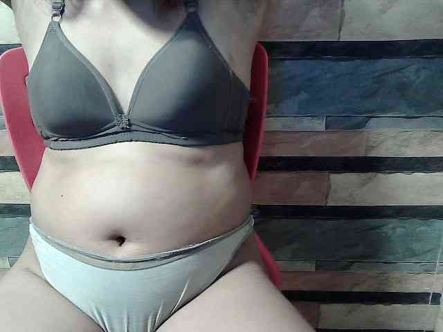 HornyNica webcam
