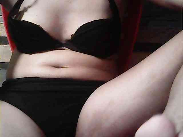 HornyNica webcam