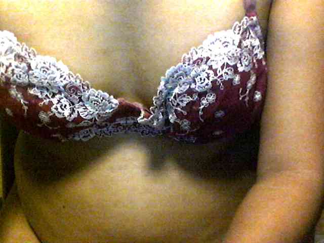 HornyNica webcam