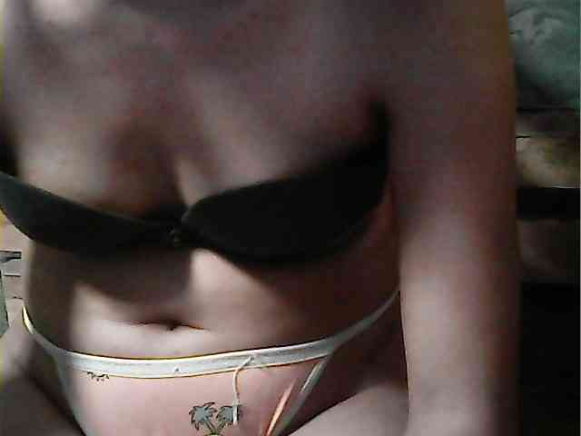 HornyNica webcam
