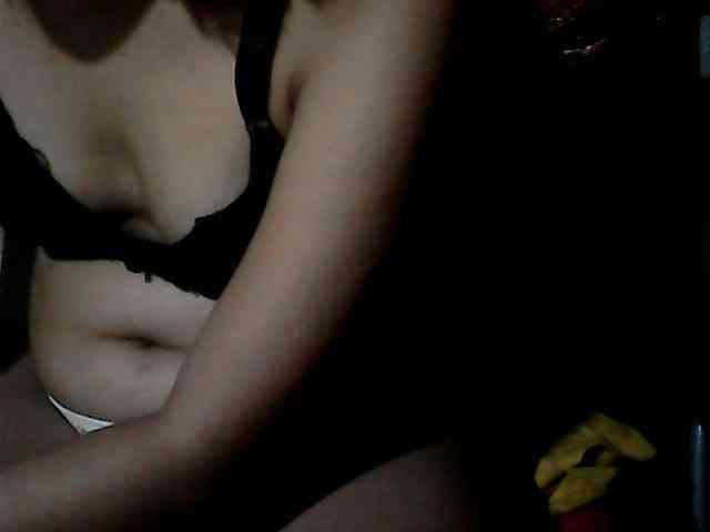 HornyNica webcam