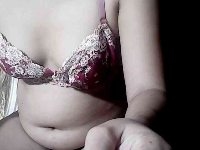 Model: HornyNica