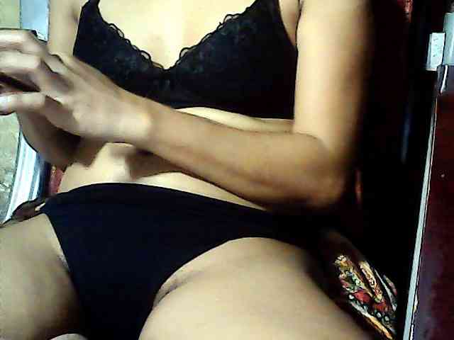 HornyNica webcam