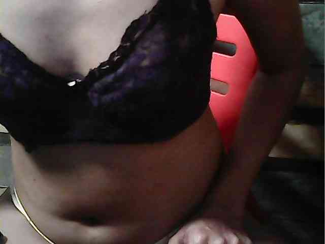 HornyNica webcam