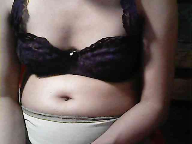 HornyNica webcam
