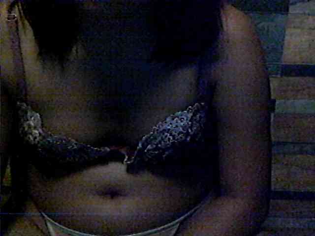 HornyNica webcam