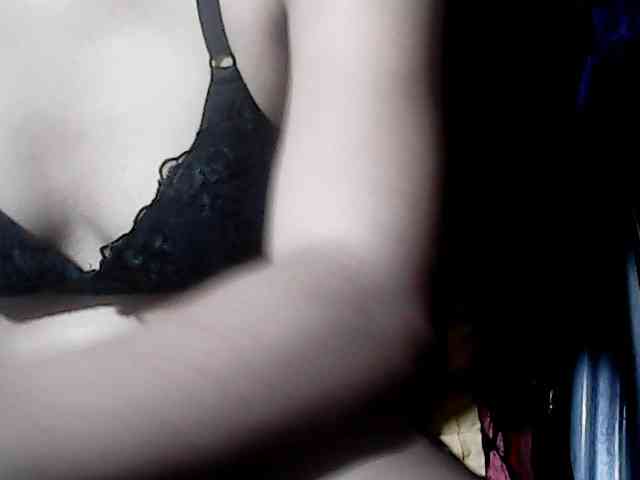 HornyNica webcam