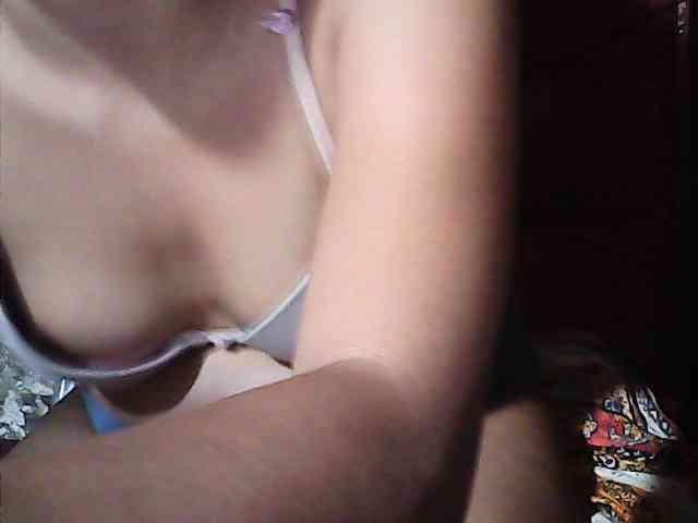 HornyNica webcam