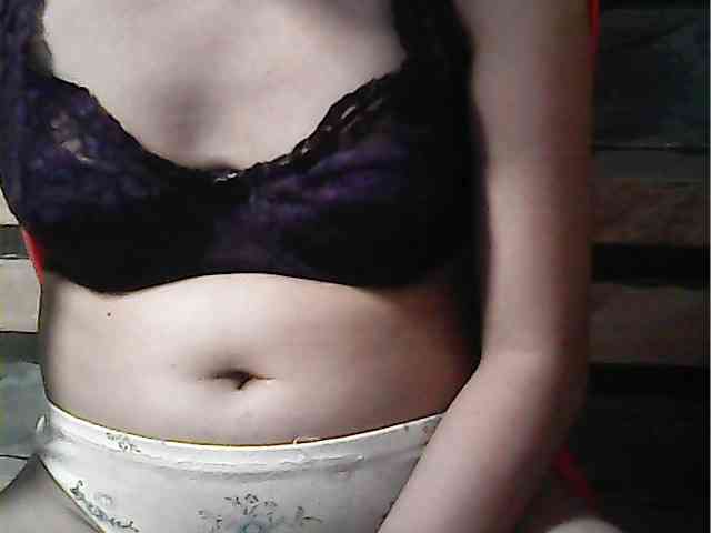 HornyNica webcam