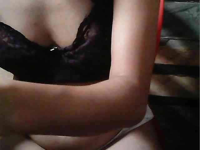 HornyNica webcam