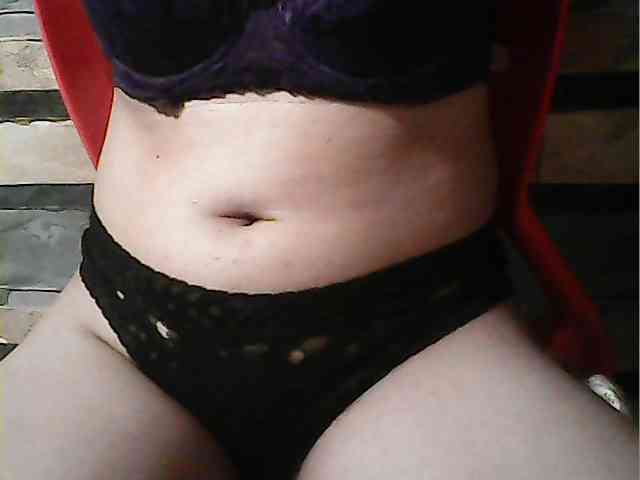 HornyNica webcam