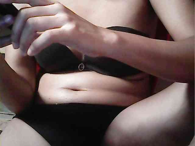 HornyNica webcam