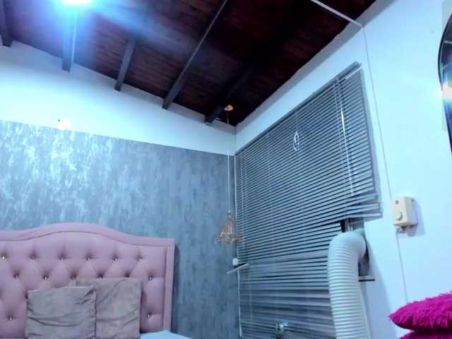 Nahomidi-bello live cam preview
