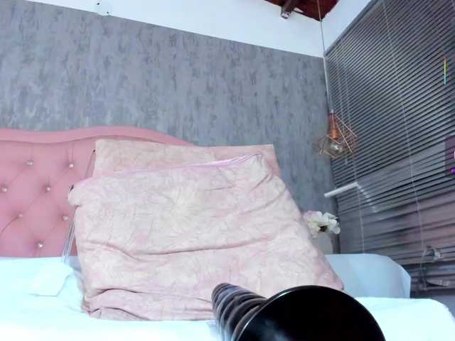 Nahomidi-bello live cam preview