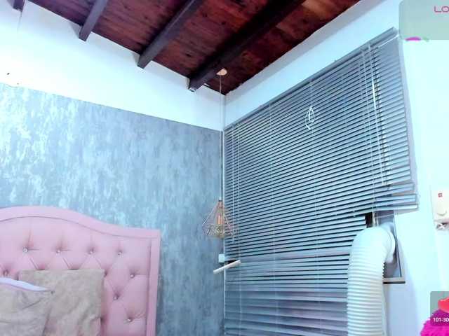 Nahomidi-bello live webcam show