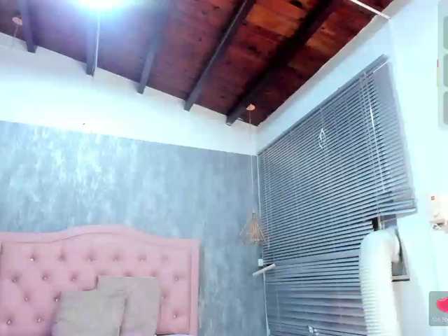 Nahomidi-bello, en directo ahora en BongaCams