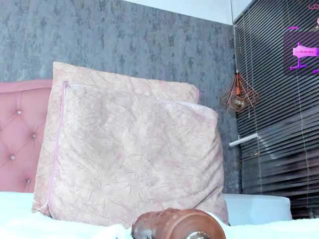 Nahomidi-bello live webcam show