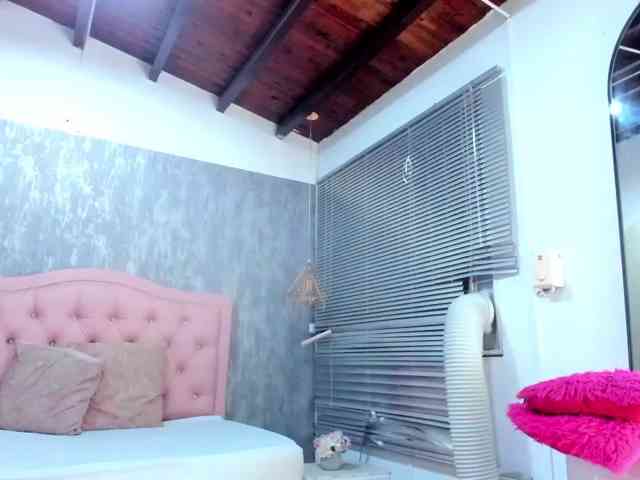 Nahomidi-bello webcam
