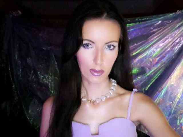 DizaKitty Live Webcam on BongaCams