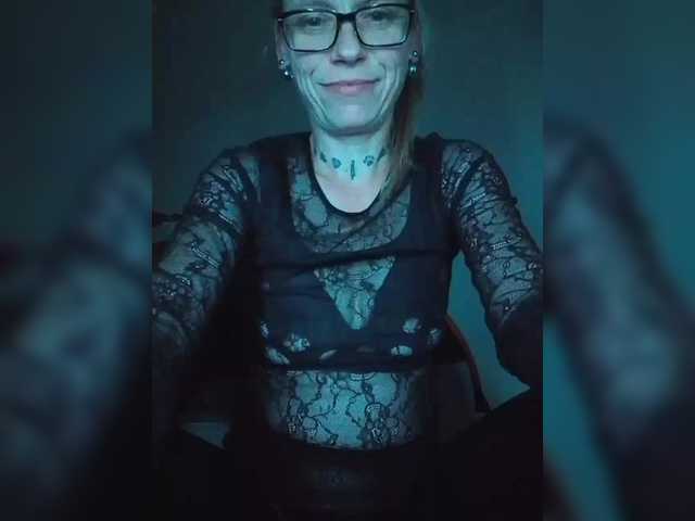 SexyMilfMom4VOYERS