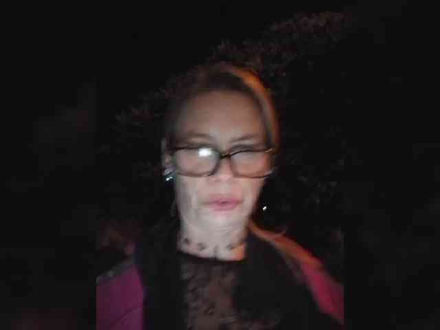 SexyMilfMom4VOYERS webcam