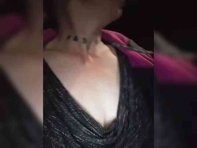 SexyMilfMom4VOYERS