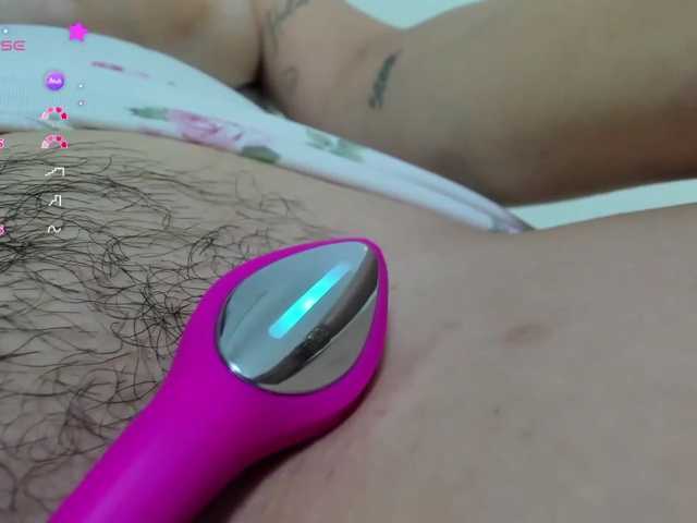 SaraMashmeloo live cam on BongaCams