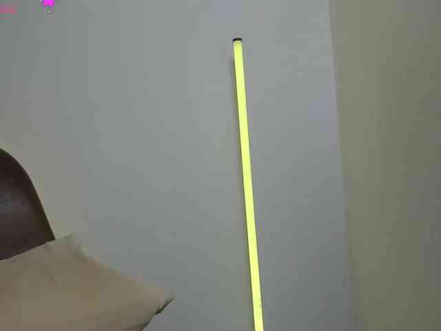 SaraMashmeloo webcam