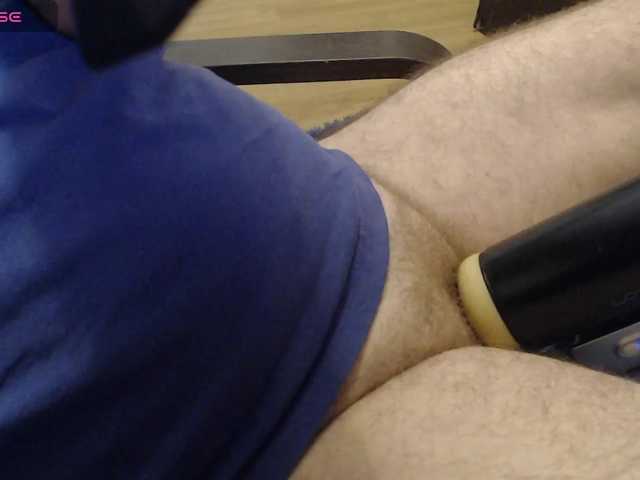 Adiseba10 — live male cam