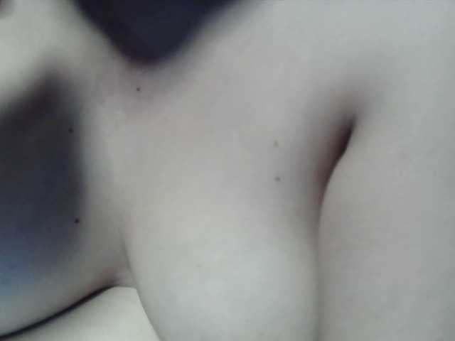lovelyshantal live cam on BongaCams