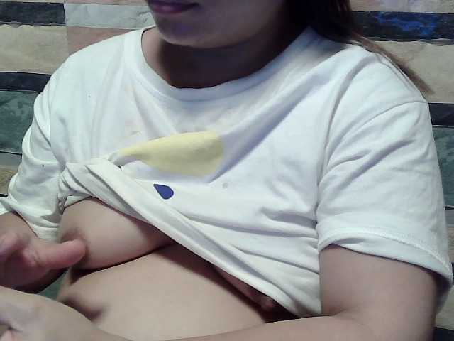 lovelyshantal live cam on BongaCams