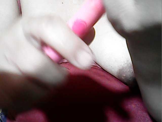 lovelyshantal live cam on BongaCams