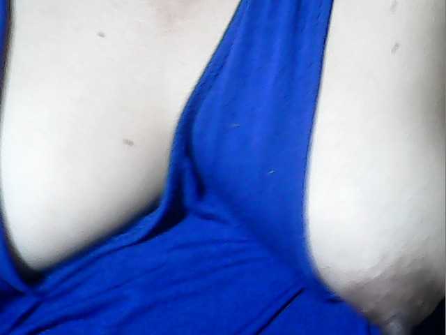 lovelyshantal live cam preview