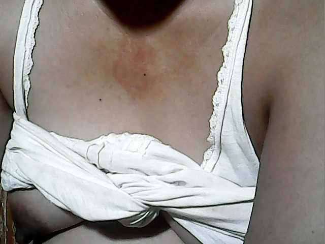 lovelyshantal live cam on BongaCams