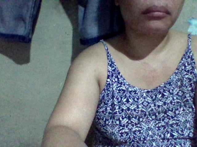 lovelyshantal live cam on BongaCams