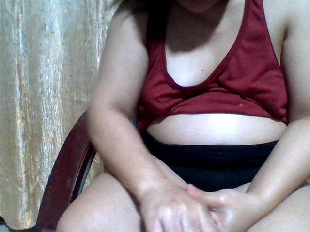 lovelyshantal live webcam show