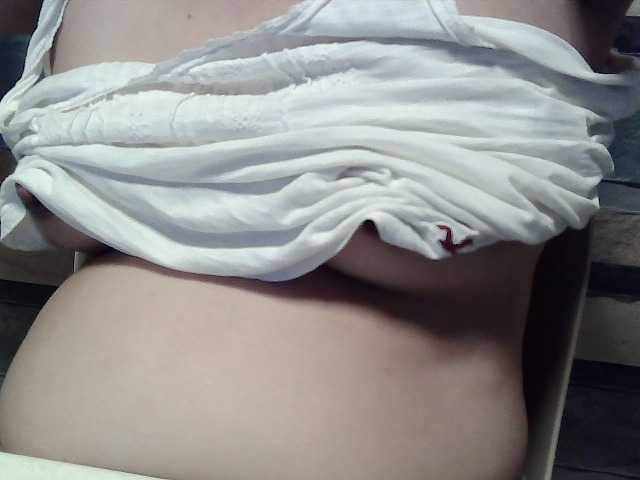 lovelyshantal live cam preview