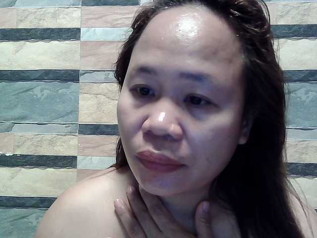 lovelyshantal live cam on BongaCams