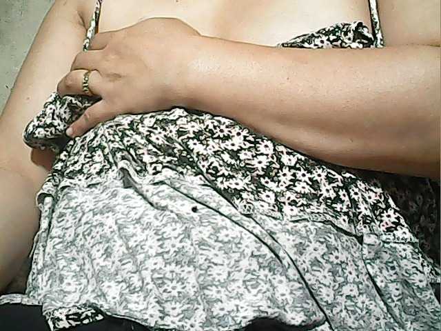 lovelyshantal live cam on BongaCams