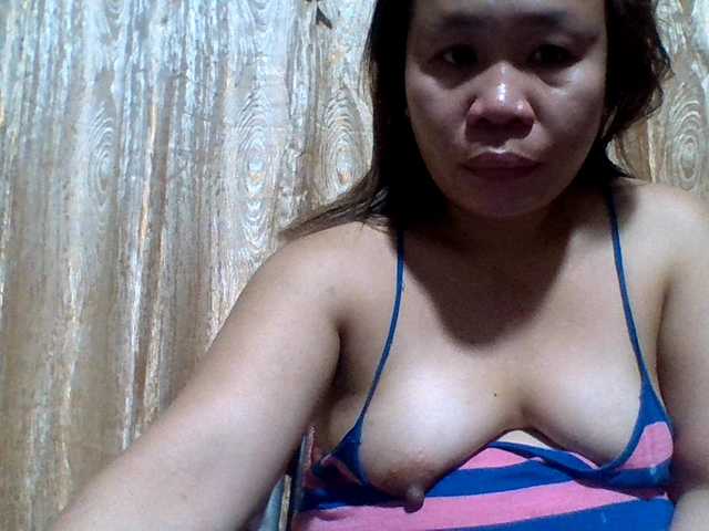 lovelyshantal live cam on BongaCams