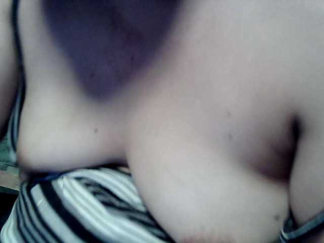 lovelyshantal live cam on BongaCams