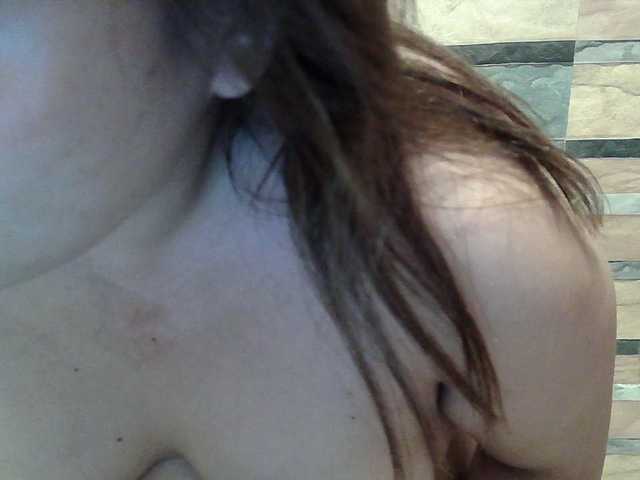 lovelyshantal live cam on BongaCams